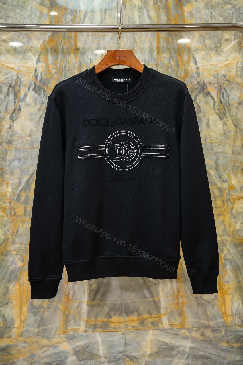Black Embroidered Logo Sweatshirt – Luxe Streetwear Essential — view 1