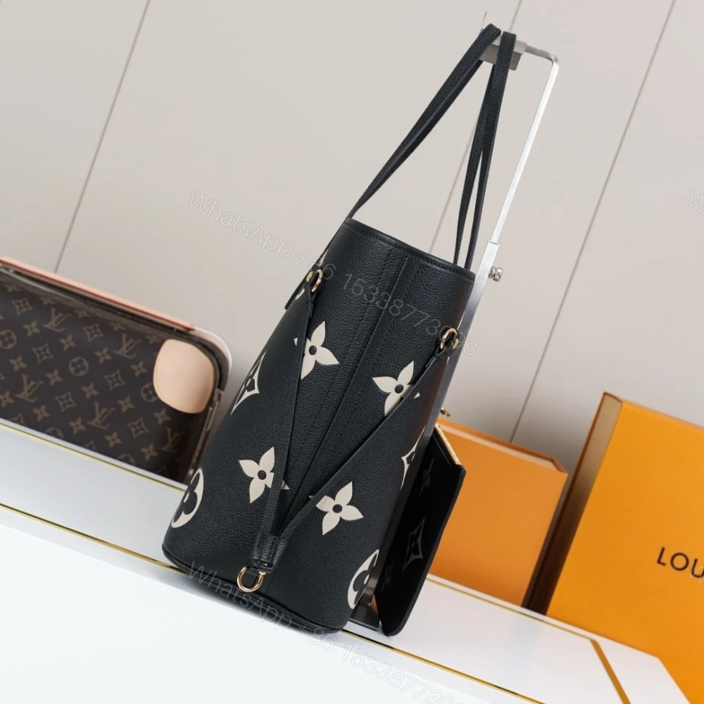 View 4 of Louis Vuitton Neverfull MM Black 31Cm M58907