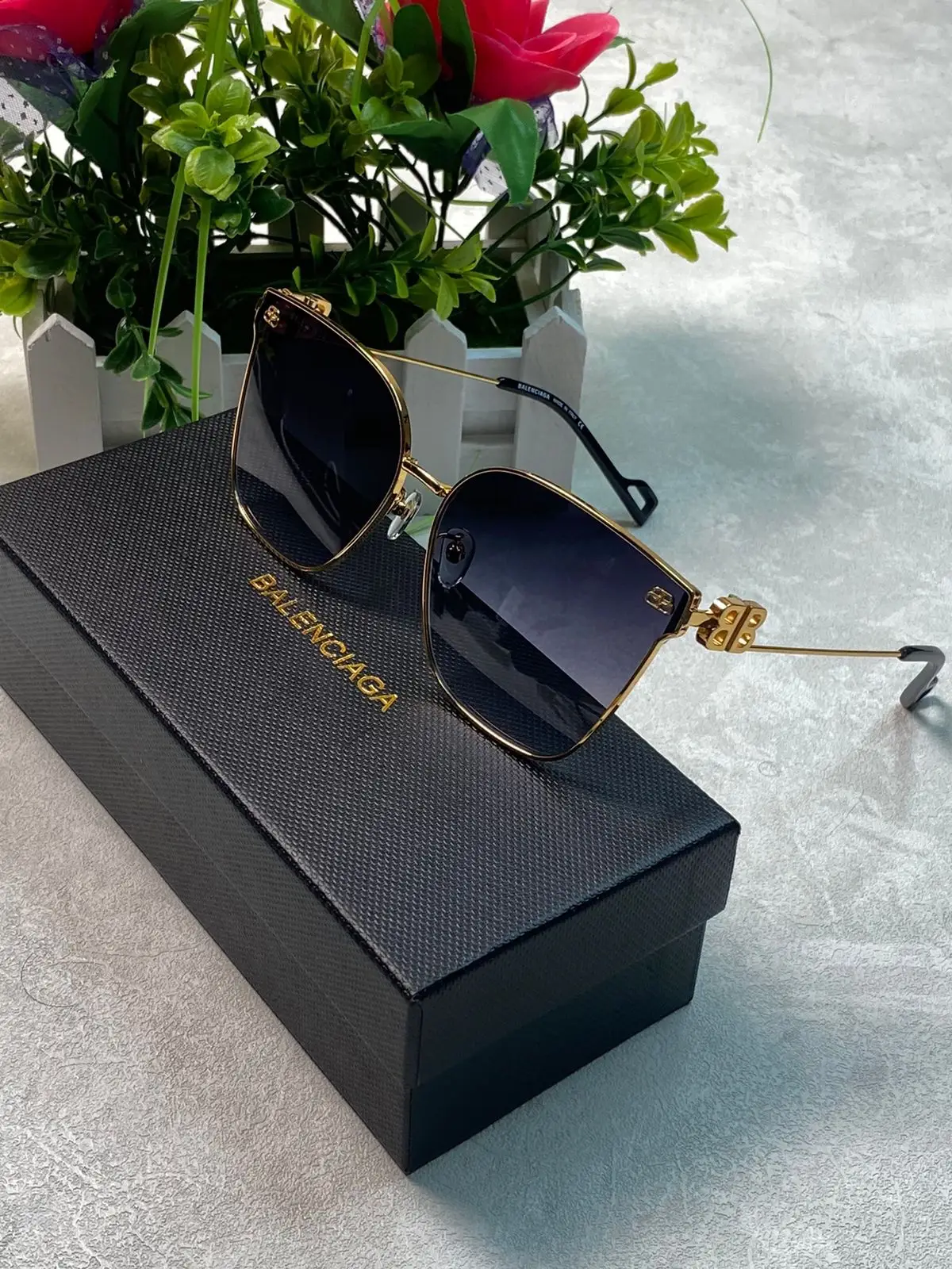 BALENCIAGA — view 1